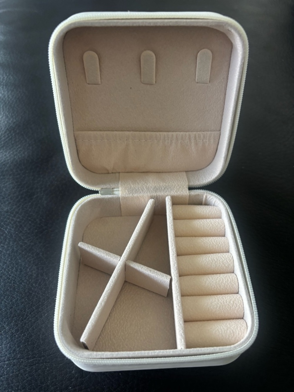 Handcrafted Rhinestone Embellished Floral Jewelry Box  (sealed) - Picture 4 of 5